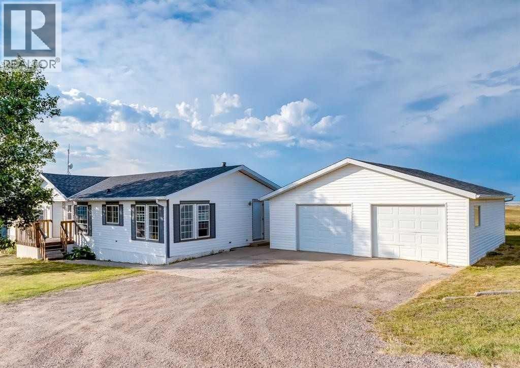 24053B RR260, Rural Cardston County, Alberta