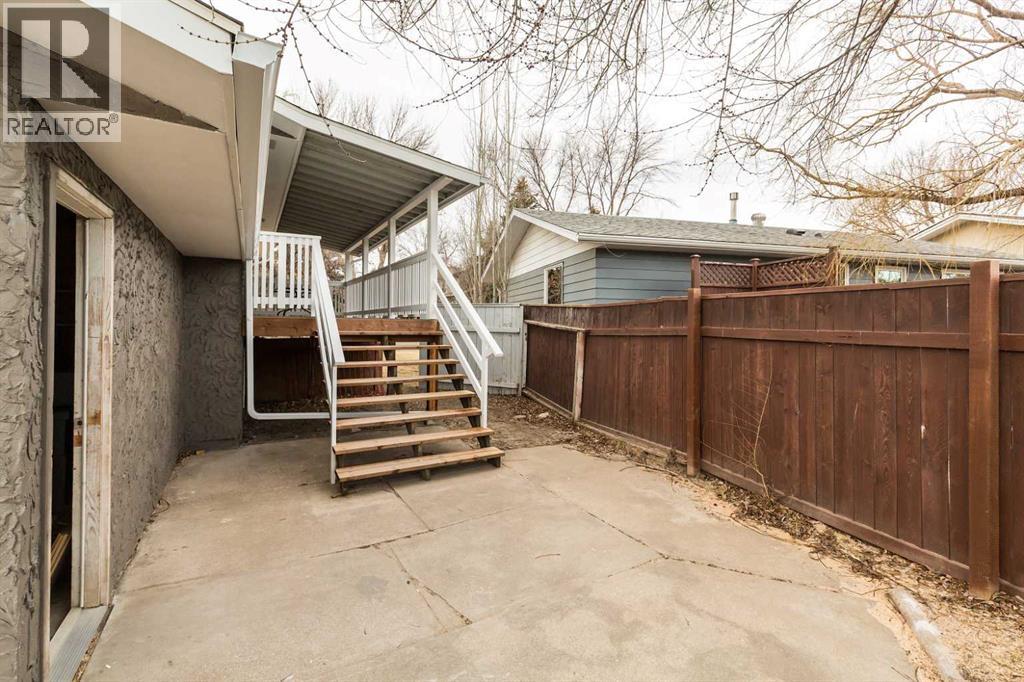 2302 16 Street N, Lethbridge, Alberta  T1H 4P4 - Photo 30 - A2285672