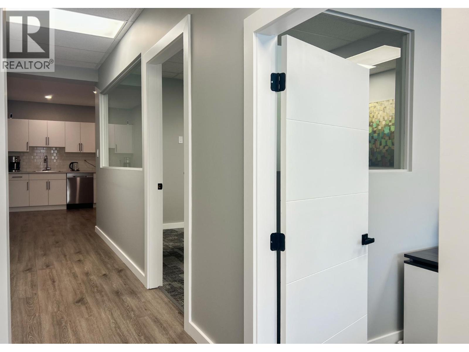 1560 Bay Avenue, Trail, British Columbia  V1R 4B3 - Photo 17 - 10376229