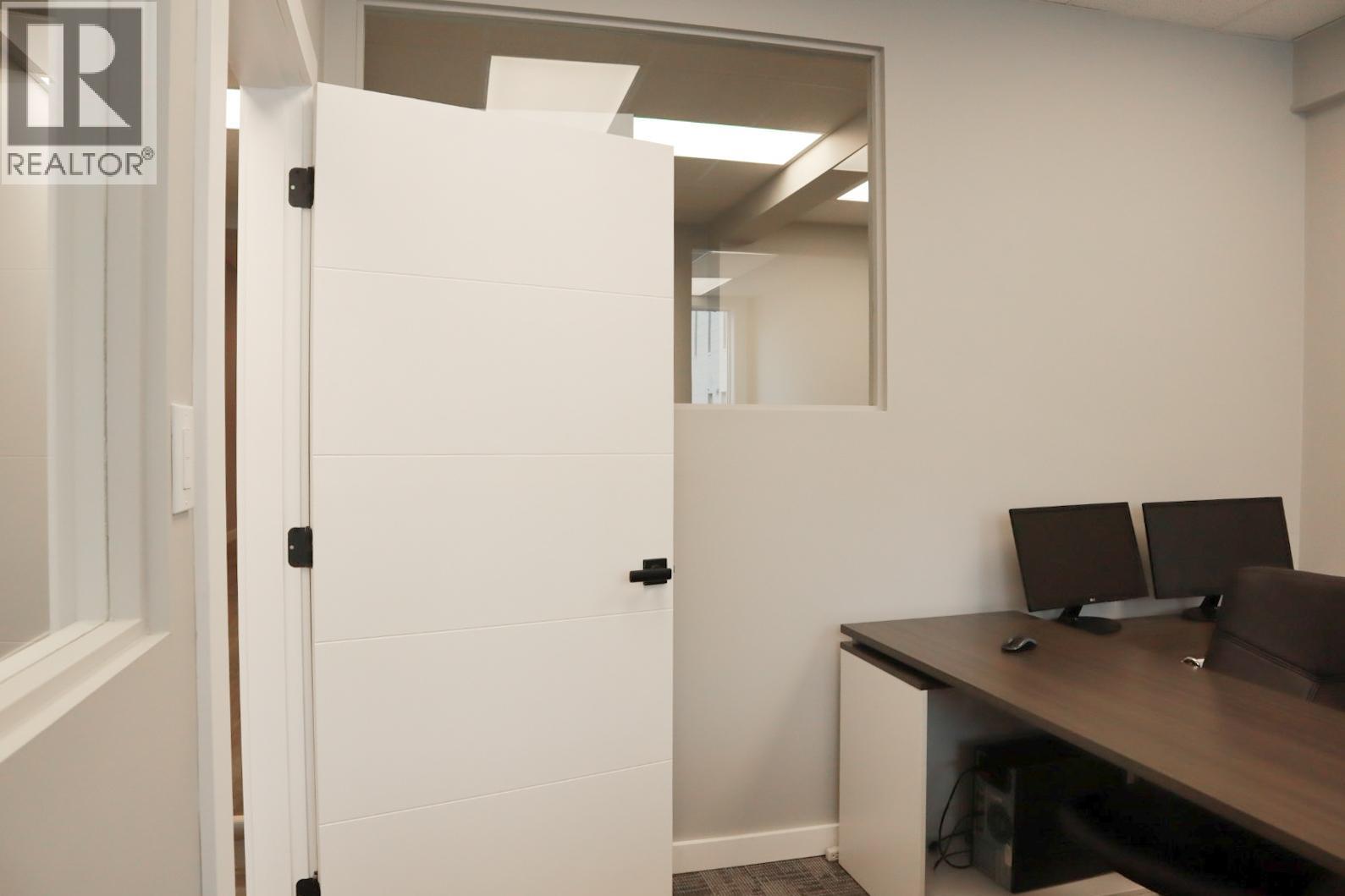 1560 Bay Avenue, Trail, British Columbia  V1R 4B3 - Photo 18 - 10376229