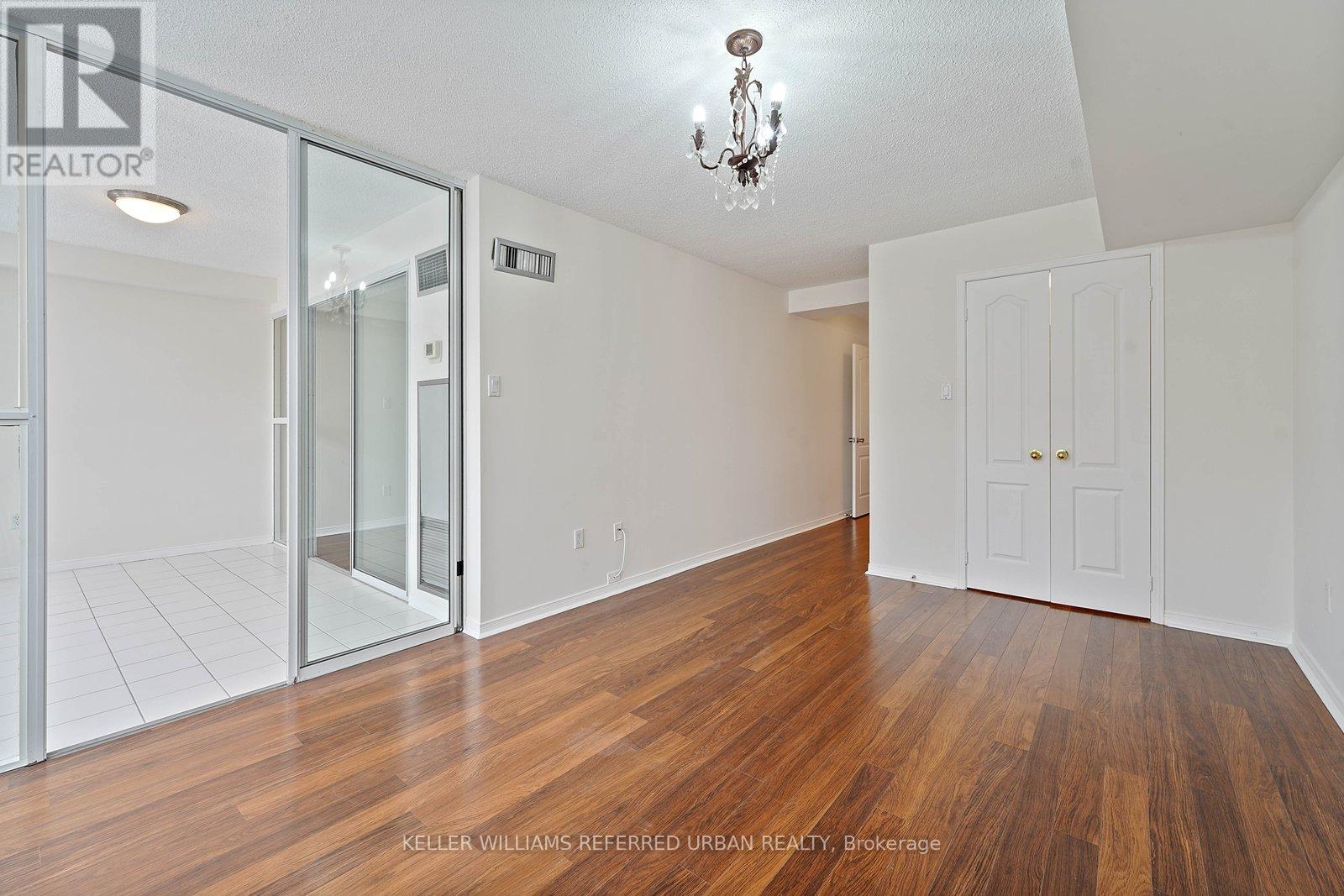 404 - 10 Tichester Road, Toronto, Ontario  M5P 3M4 - Photo 11 - C12800028