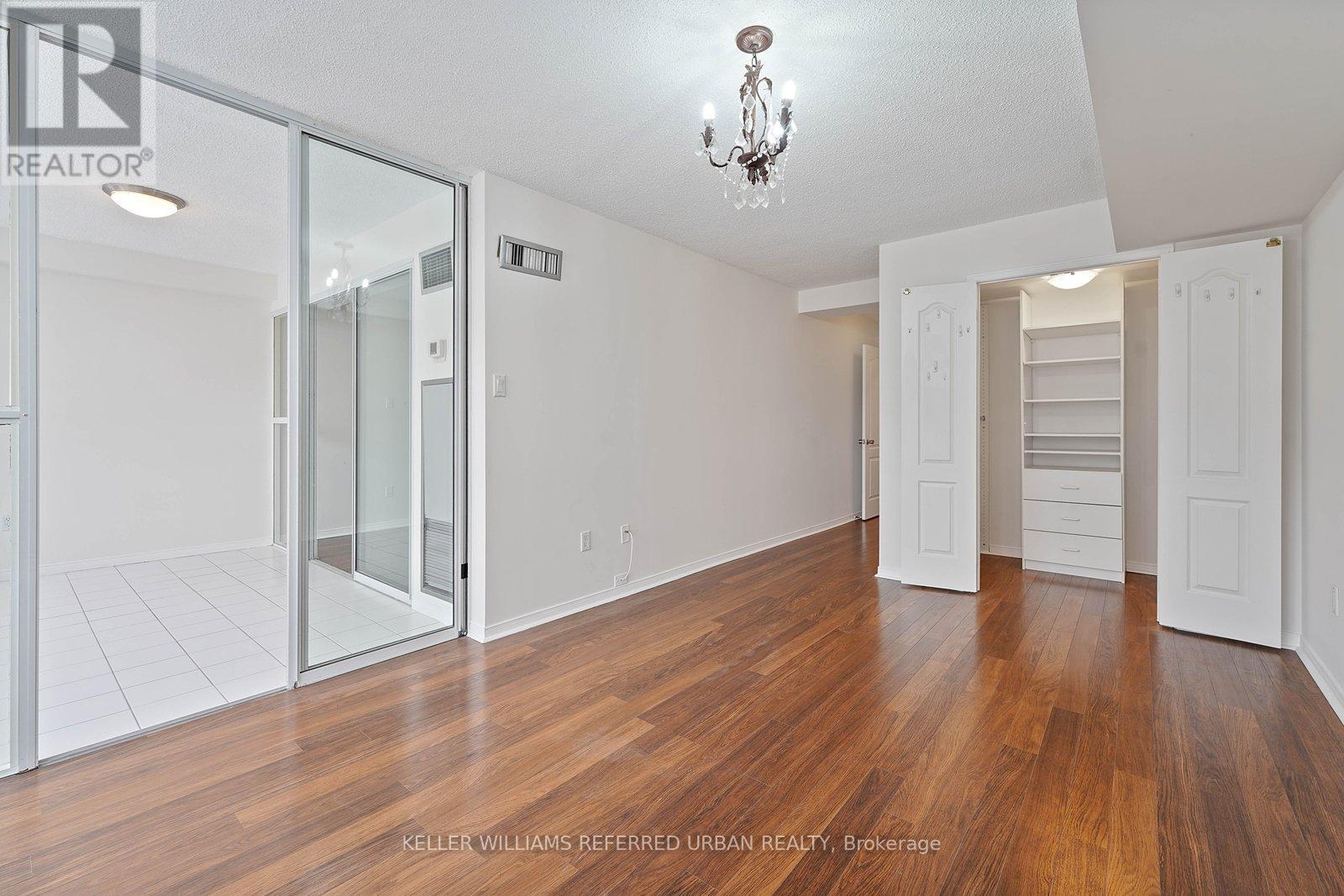 404 - 10 Tichester Road, Toronto, Ontario  M5P 3M4 - Photo 12 - C12800028