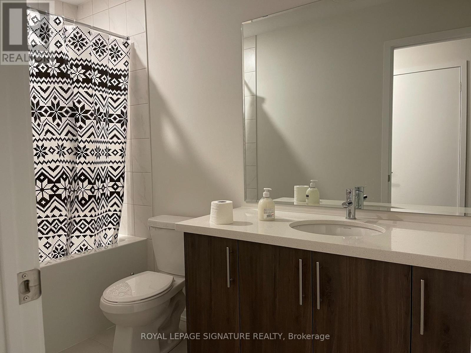 1387 Bradenton Path, Oshawa (Eastdale), Ontario  L1K 1A9 - Photo 17 - E12800042