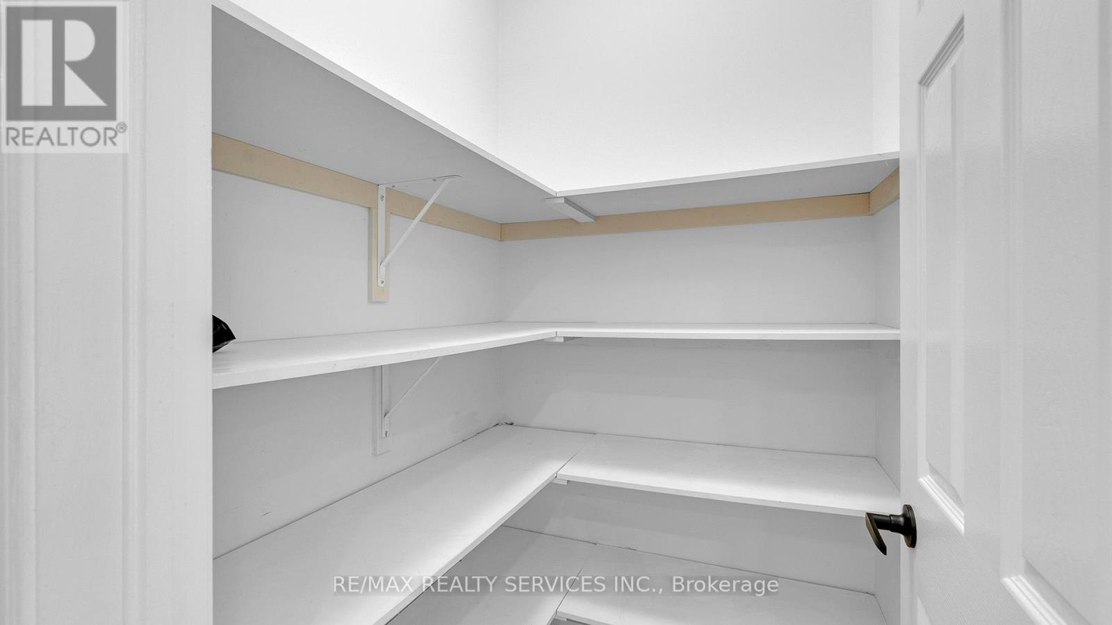 107 Frenchpark Circle, Brampton (Credit Valley), Ontario  L6X 0Y5 - Photo 15 - W12769720