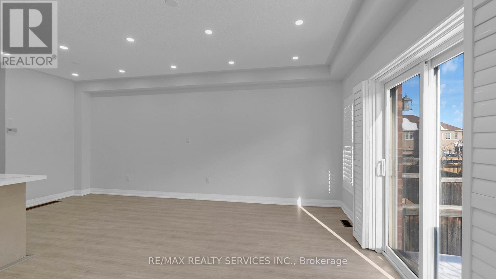 107 Frenchpark Circle, Brampton, Ontario  L6X 0Y5 - Photo 8 - W12778780