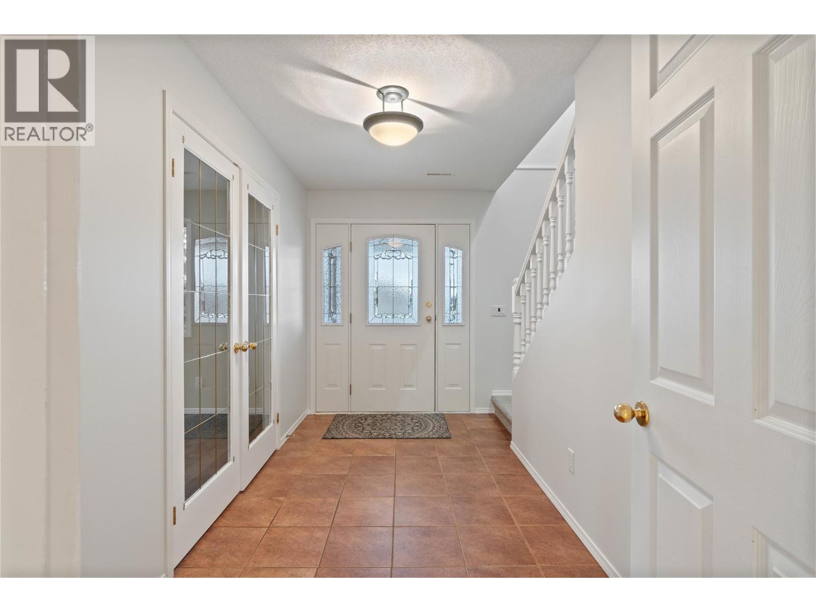 1869 Mckinley Court, Kamloops, British Columbia  V2E 2L9 - Photo 10 - 10376329