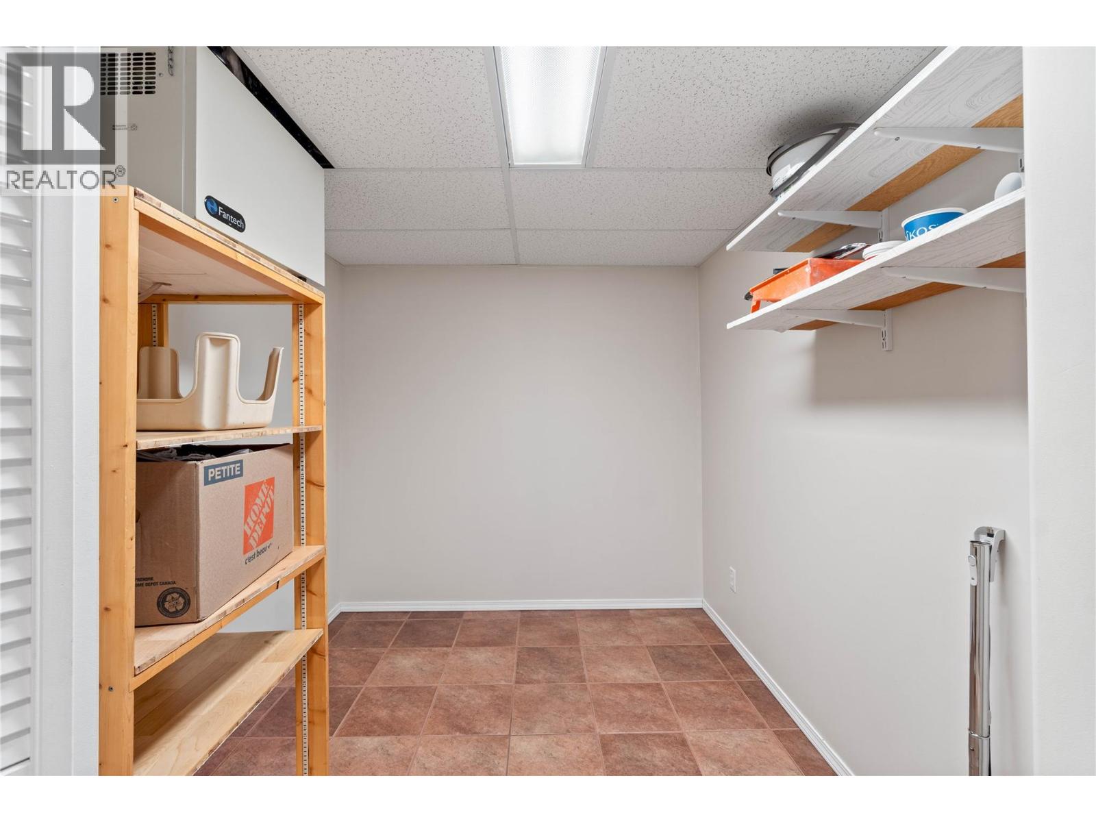 1869 Mckinley Court, Kamloops, British Columbia  V2E 2L9 - Photo 17 - 10376329