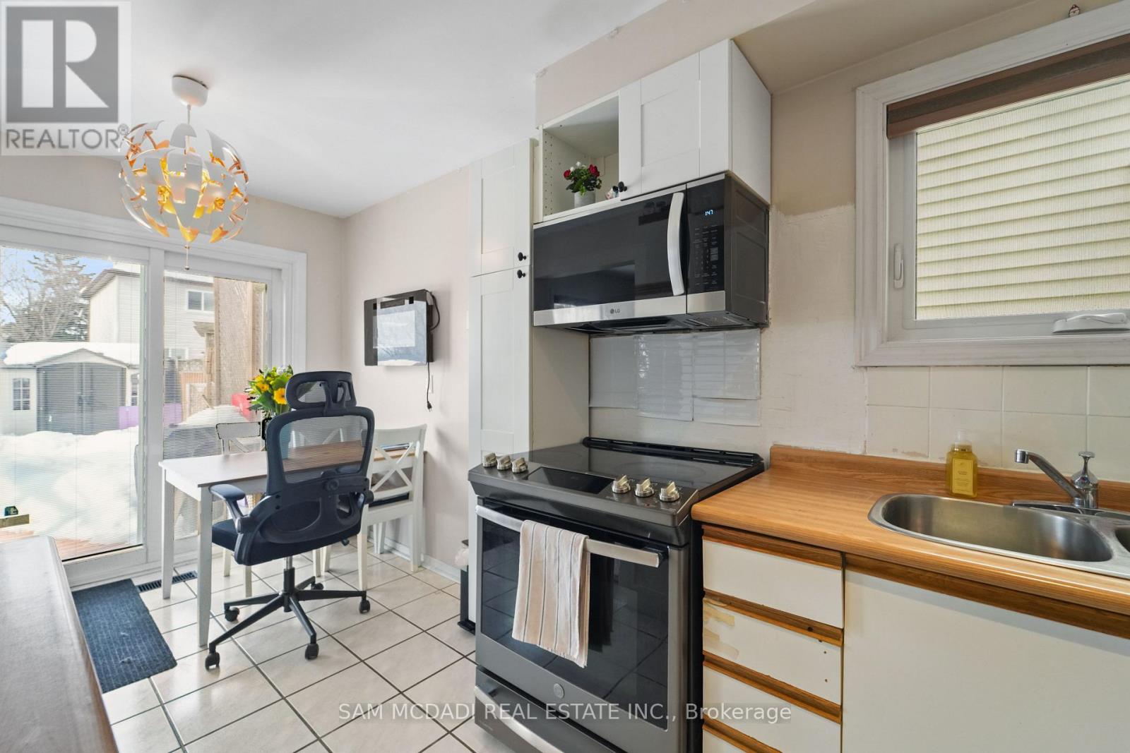 3382 Nighthawk Trail, Mississauga, Ontario  L5N 6G5 - Photo 13 - W12800016