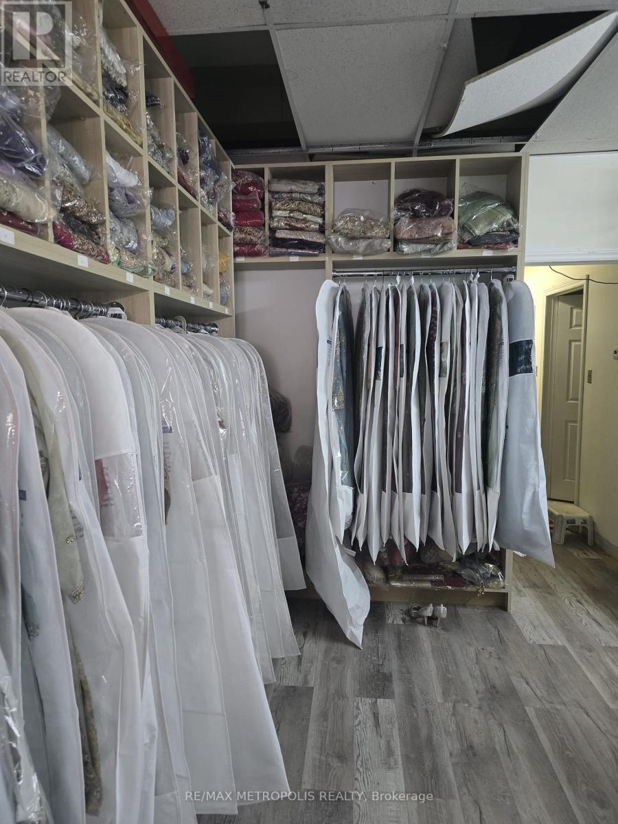 A - 2628 Islington Avenue, Toronto, Ontario  M9V 1A9 - Photo 3 - W12800038