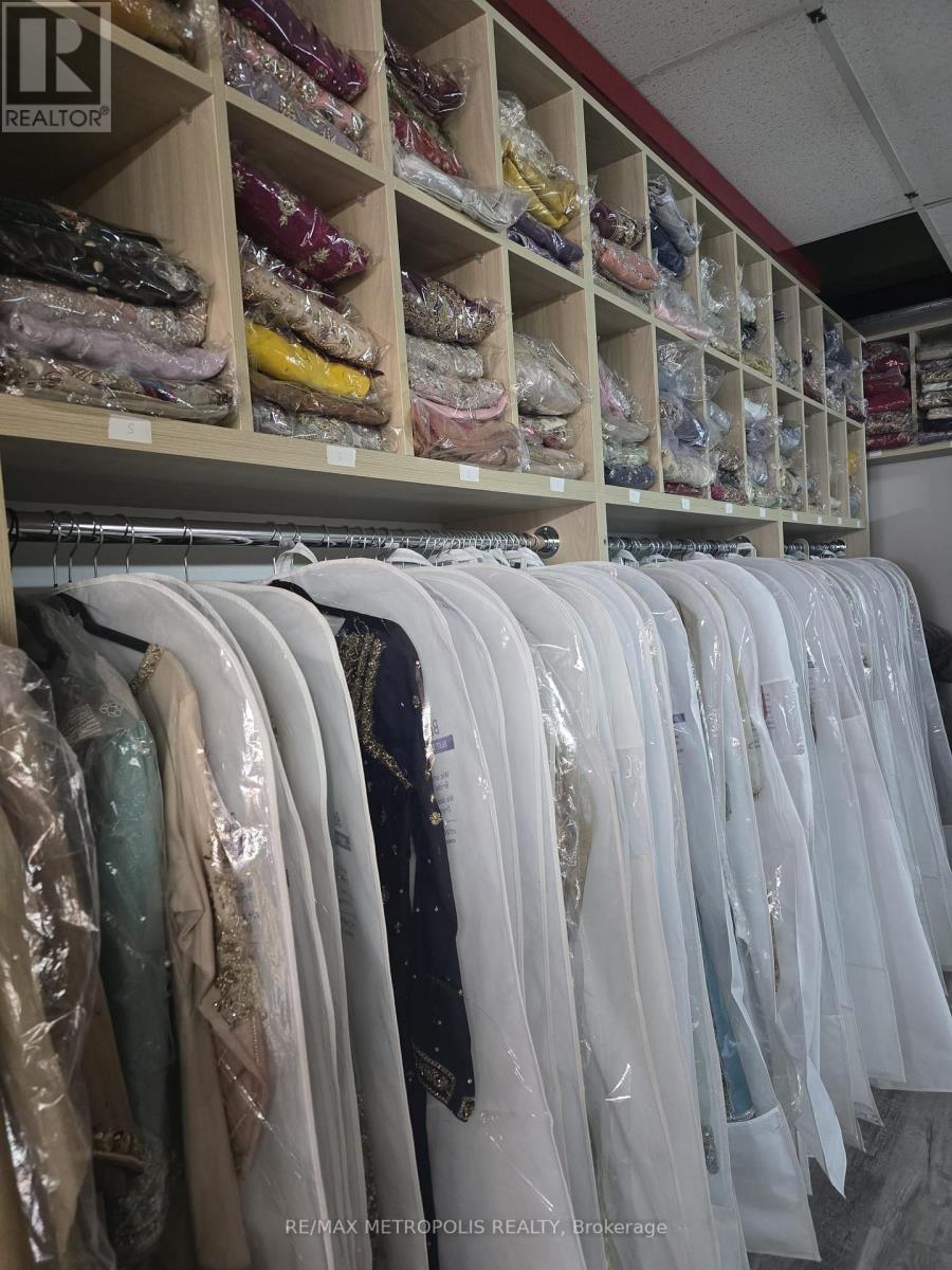 A - 2628 Islington Avenue, Toronto, Ontario  M9V 1A9 - Photo 4 - W12800038