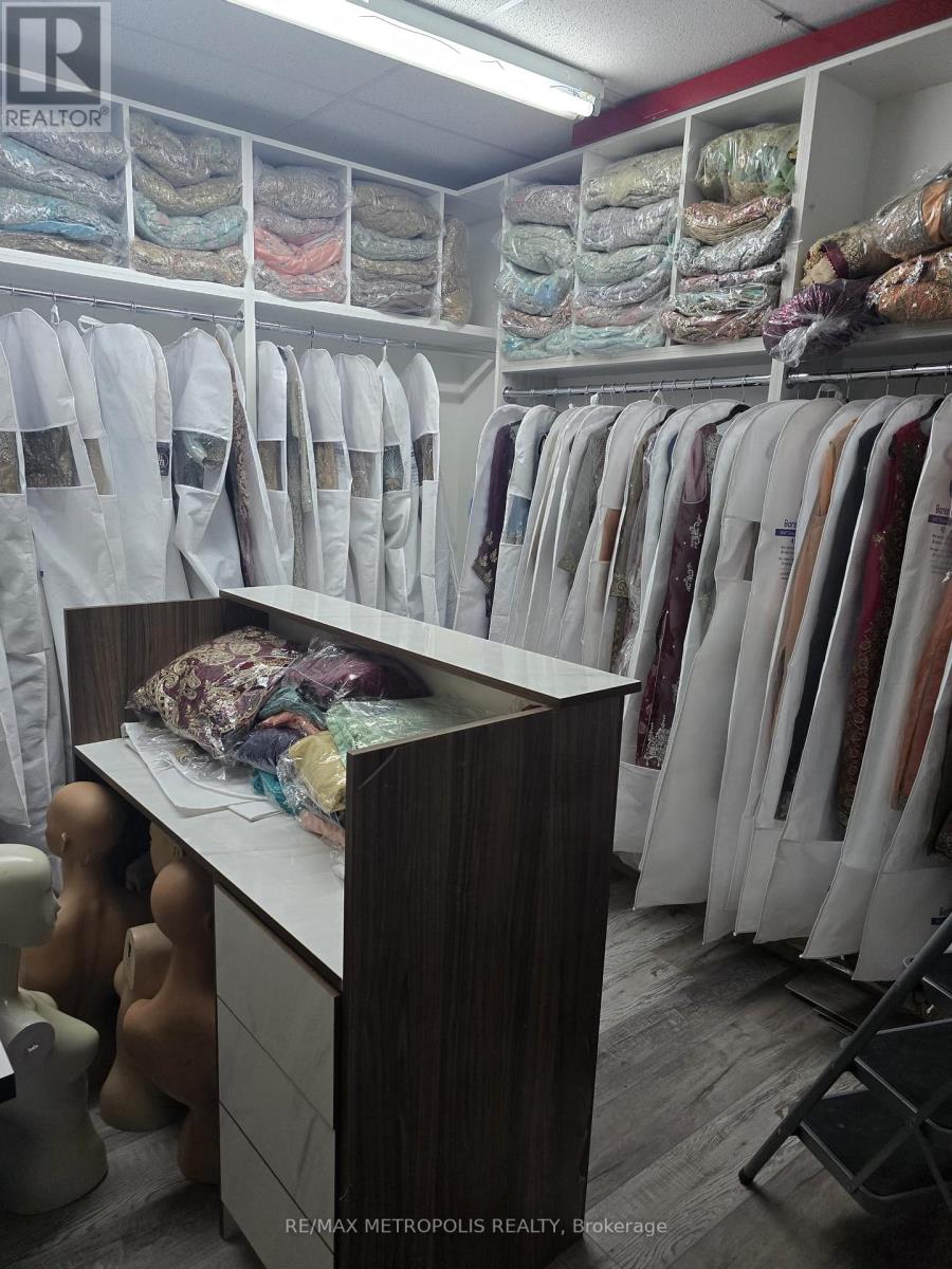 A - 2628 Islington Avenue, Toronto, Ontario  M9V 1A9 - Photo 6 - W12800038