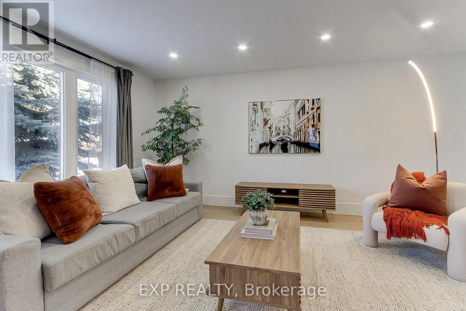 1070 Franconia Drive, Mississauga, Ontario  L4Y 2L7 - Photo 14 - W12800046