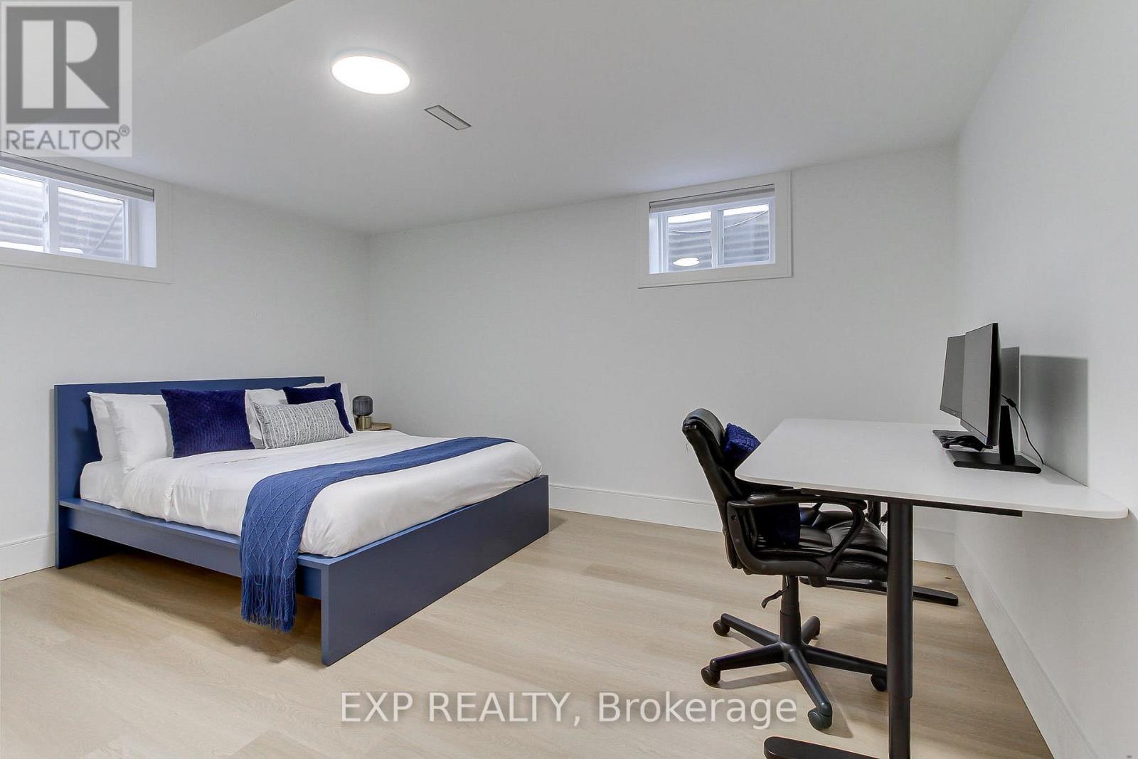 1070 Franconia Drive, Mississauga, Ontario  L4Y 2L7 - Photo 39 - W12800046