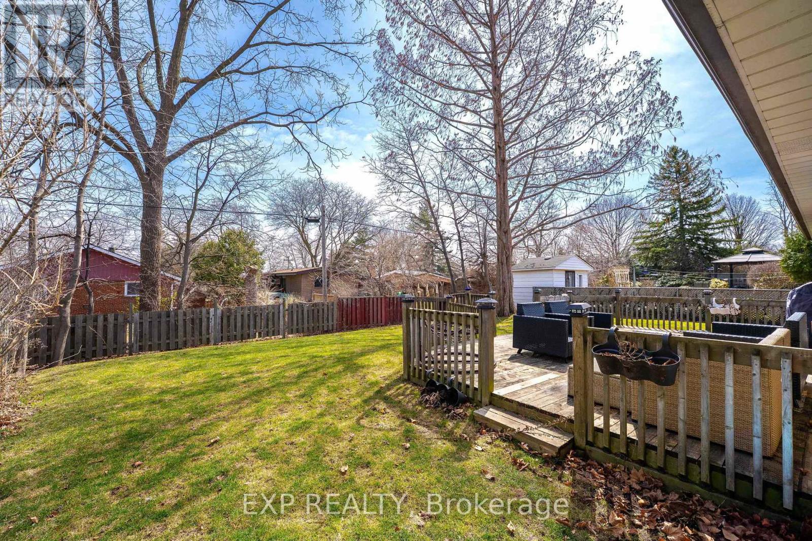 1070 Franconia Drive, Mississauga, Ontario  L4Y 2L7 - Photo 47 - W12800046