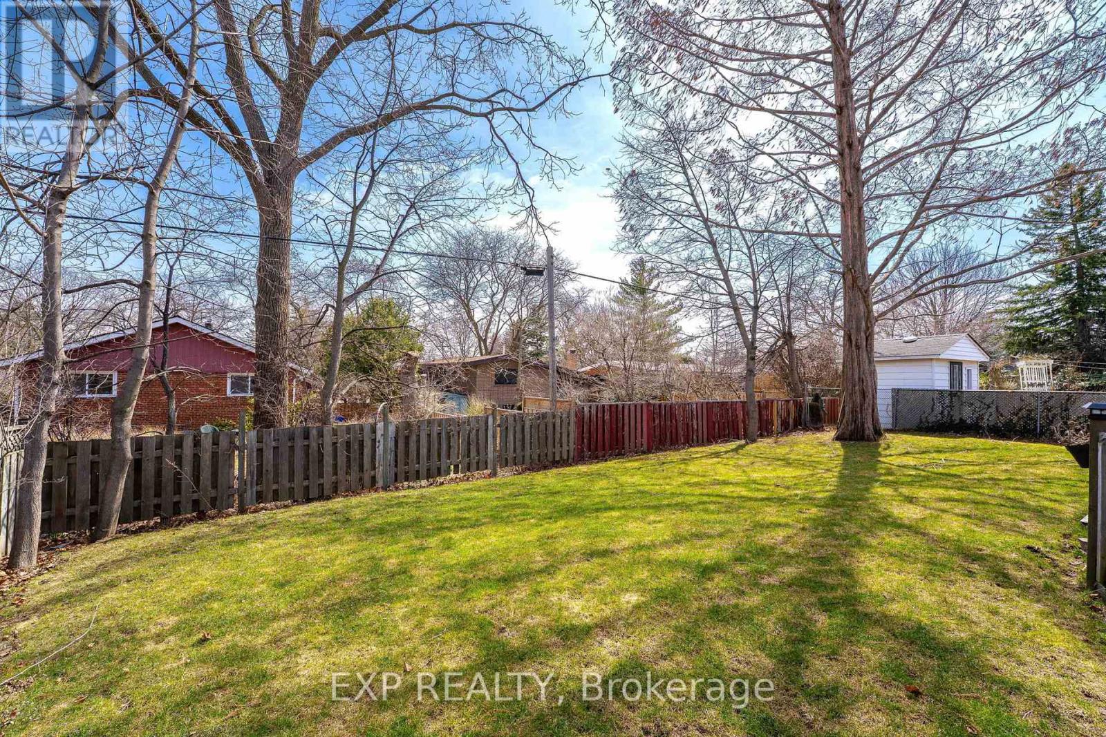 1070 Franconia Drive, Mississauga, Ontario  L4Y 2L7 - Photo 48 - W12800046