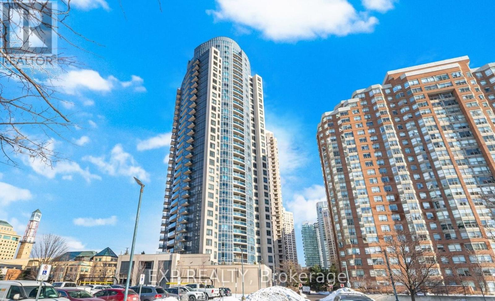 802 - 330 BURNHAMTHORPE ROAD W, Mississauga, Ontario