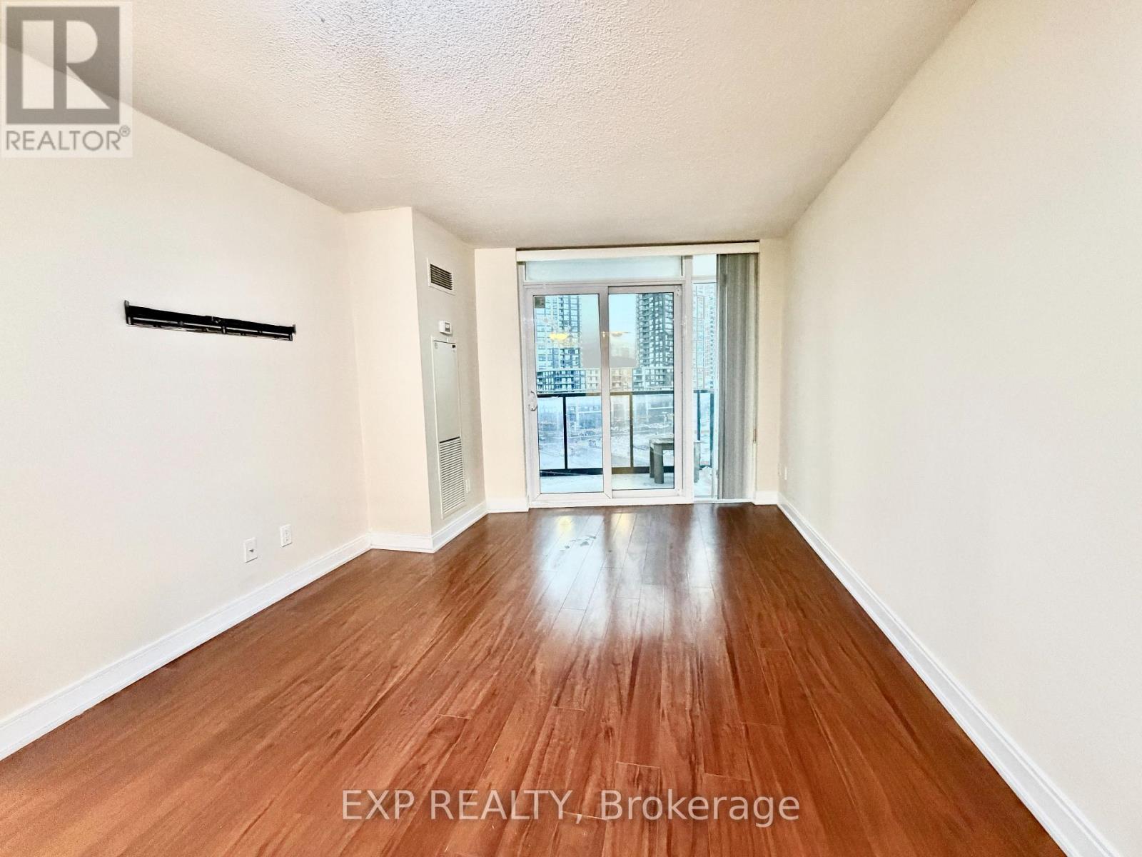 802 - 330 Burnhamthorpe Road W, Mississauga, Ontario  L5B 3Y5 - Photo 13 - W12800064