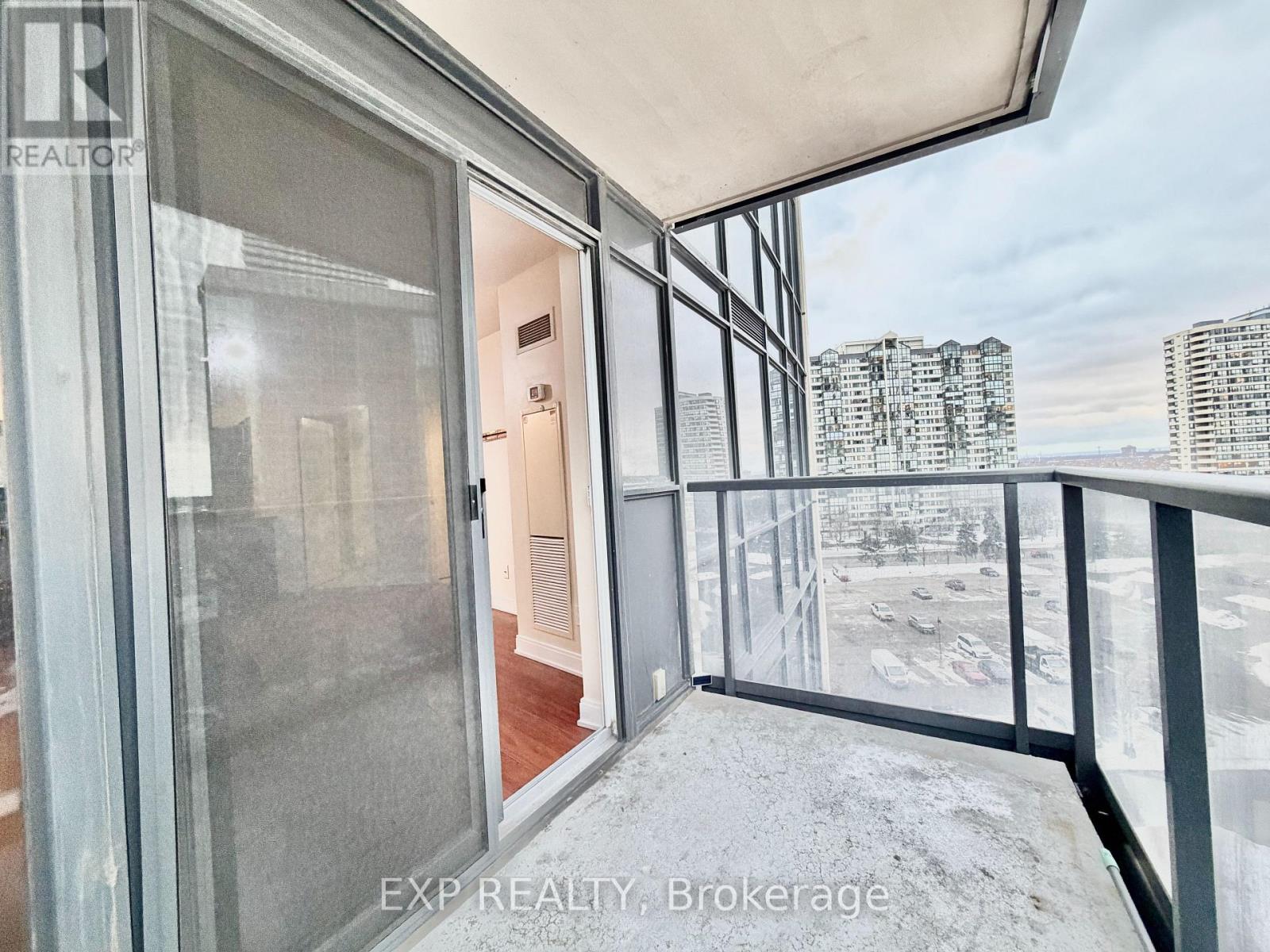 802 - 330 Burnhamthorpe Road W, Mississauga, Ontario  L5B 3Y5 - Photo 18 - W12800064