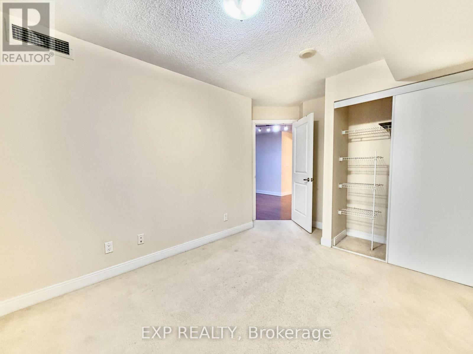 802 - 330 Burnhamthorpe Road W, Mississauga, Ontario  L5B 3Y5 - Photo 26 - W12800064