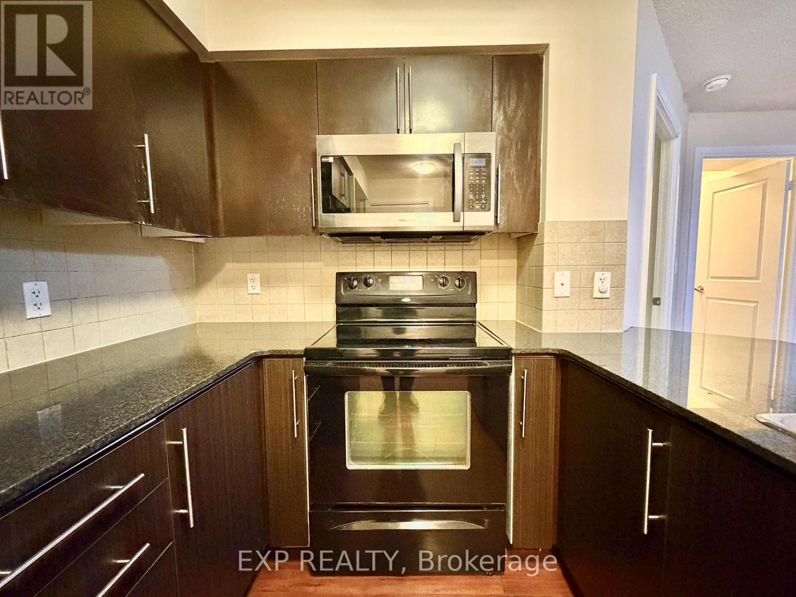 802 - 330 Burnhamthorpe Road W, Mississauga, Ontario  L5B 3Y5 - Photo 8 - W12800064