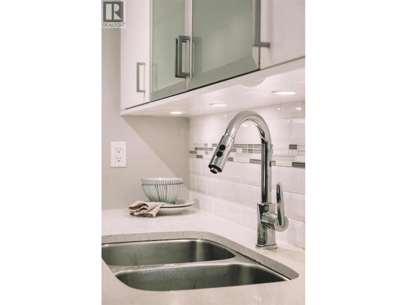 102 1516 E 1st Avenue, Vancouver, British Columbia  V5N 1A5 - Photo 5 - R3090652