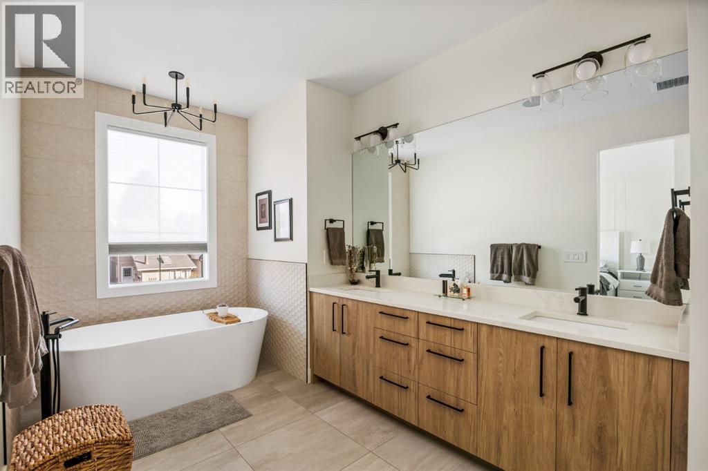 2615 30 Street Sw, Calgary, Alberta  T3E 2M3 - Photo 12 - A2287066