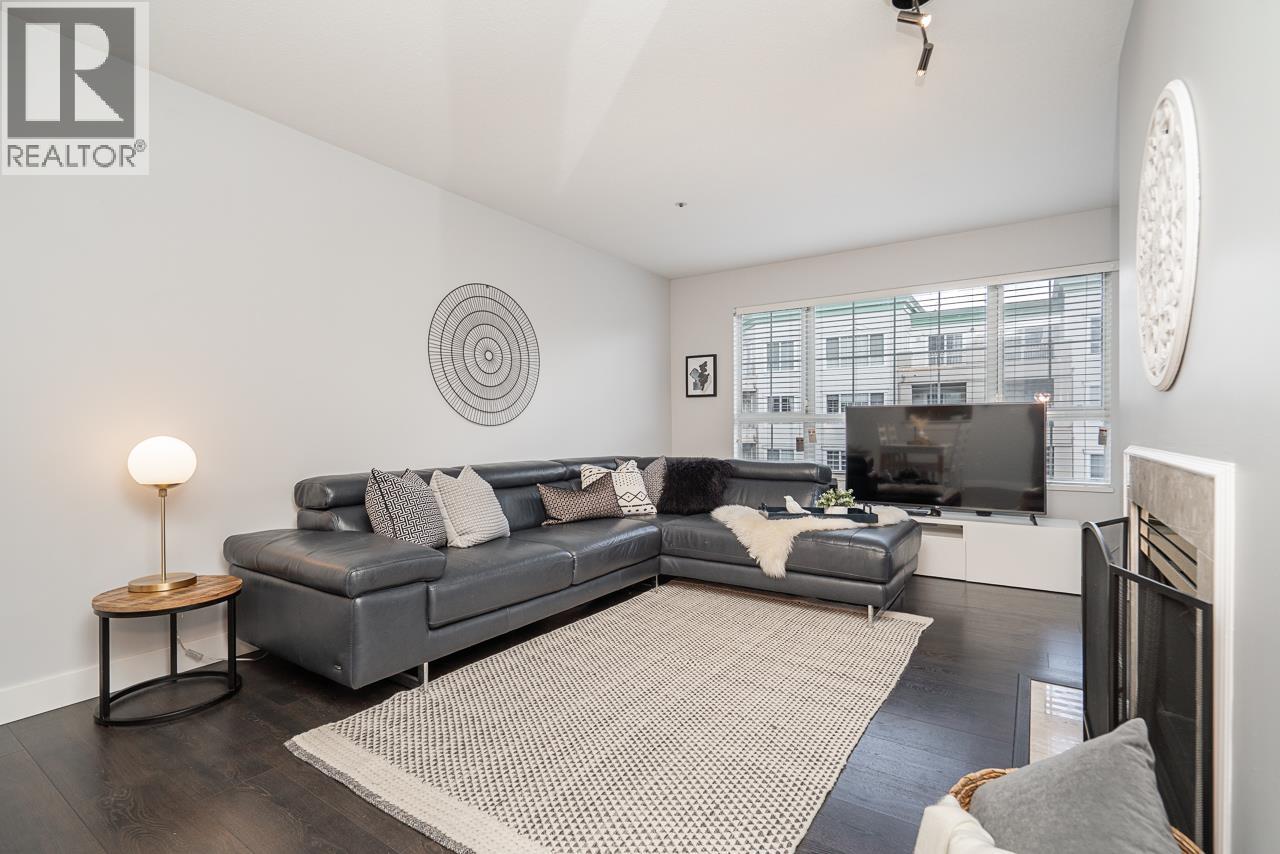 303 2960 Princess Crescent, Coquitlam, British Columbia  V3B 7P2 - Photo 2 - R3090515