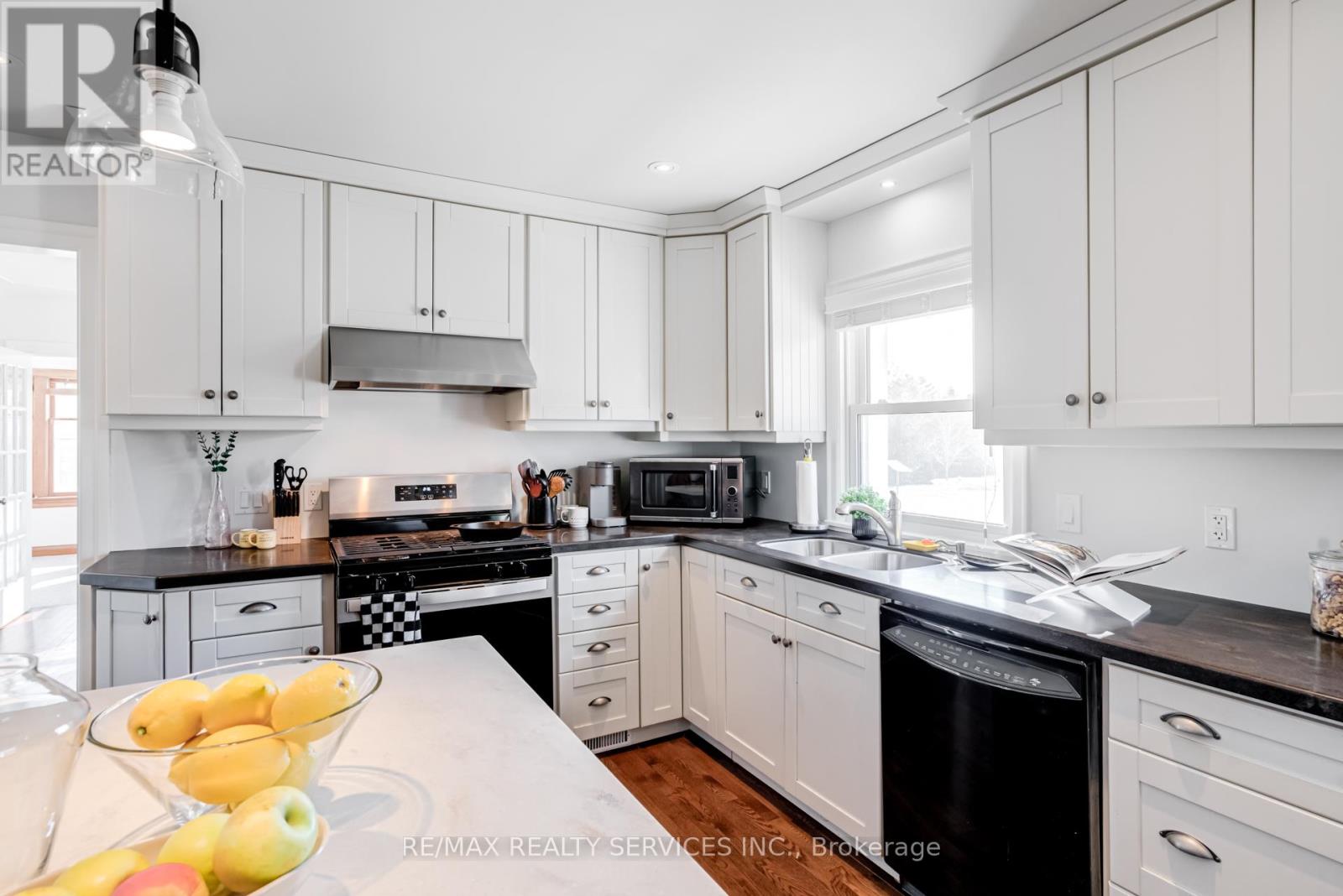 47746 Southdale Line, Central Elgin, Ontario  N5P 3S6 - Photo 5 - X12799892