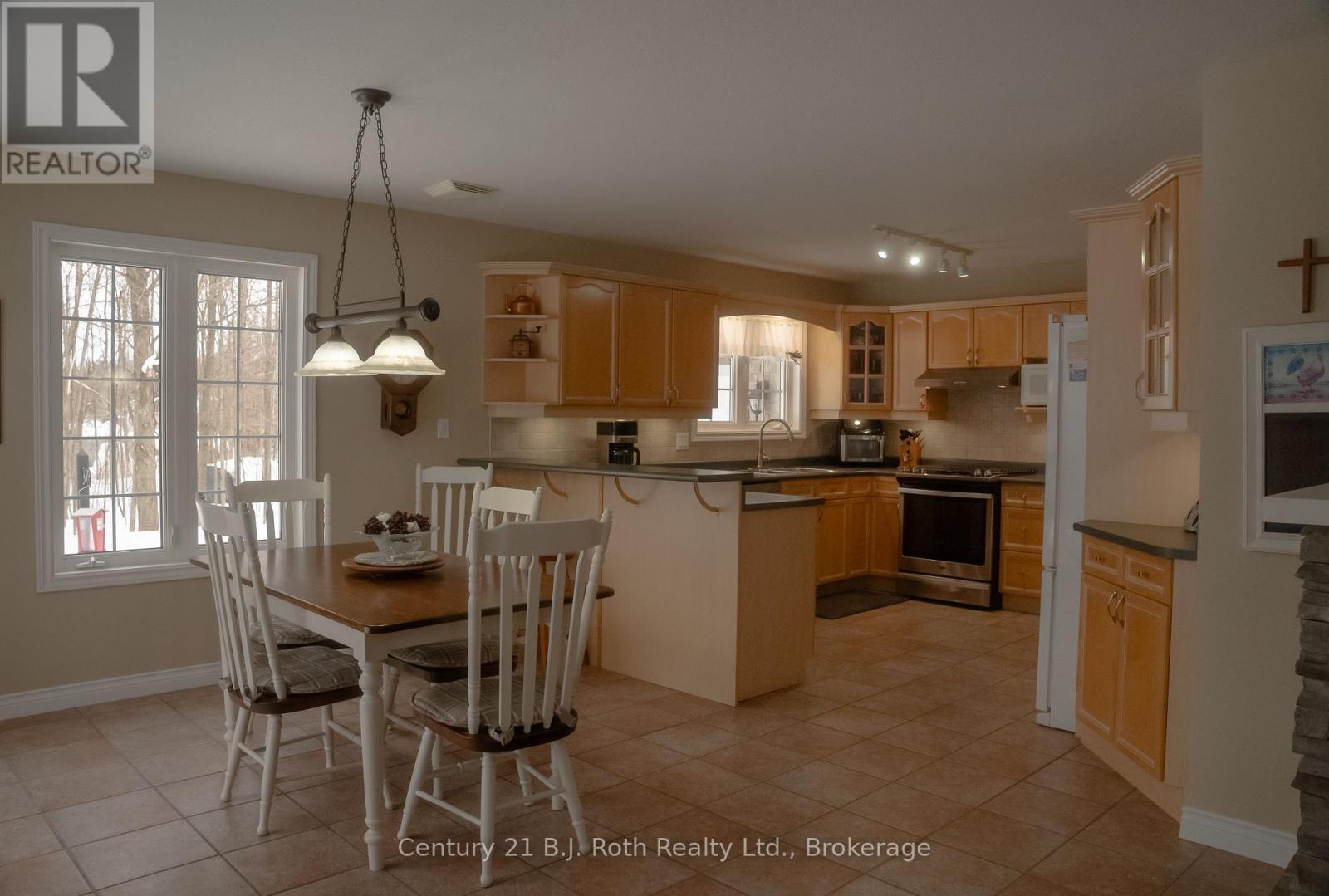 3837 Jenn Lynn Court, Severn (Marchmont), Ontario  L3V 0V6 - Photo 16 - S12800120