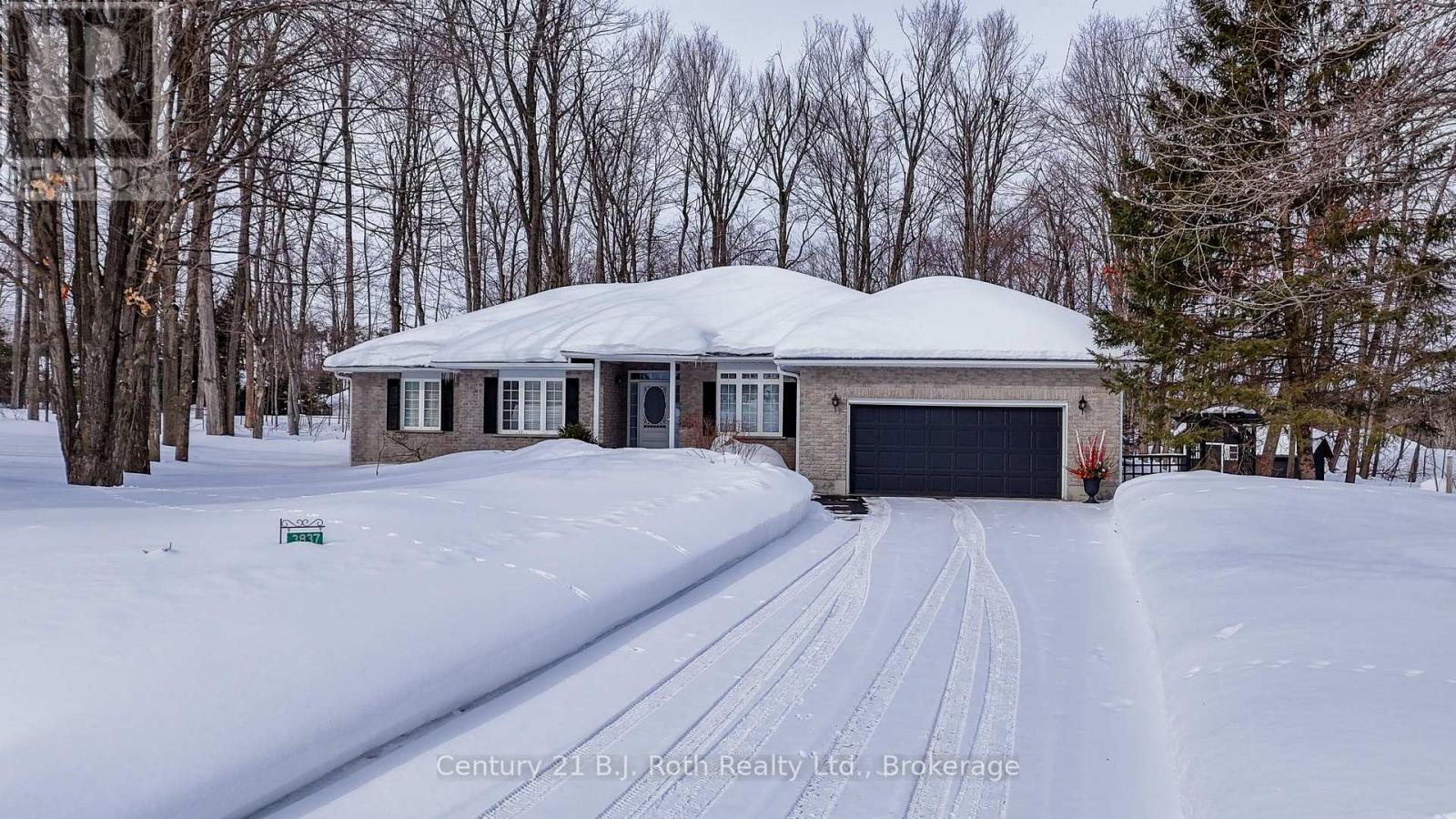 3837 Jenn Lynn Court, Severn (Marchmont), Ontario  L3V 0V6 - Photo 3 - S12800120