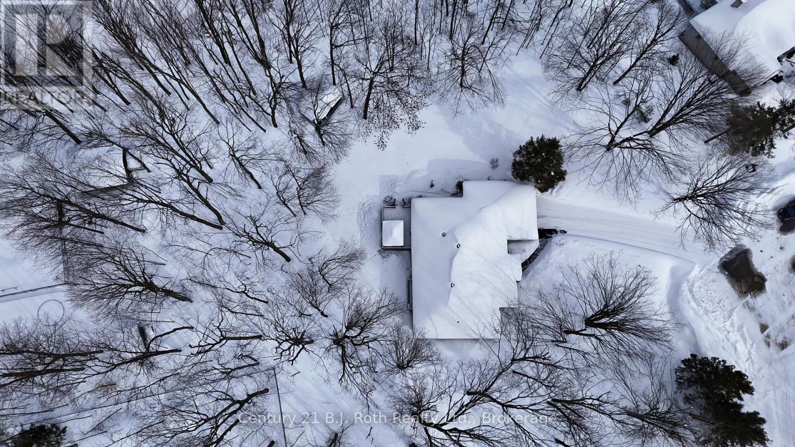 3837 Jenn Lynn Court, Severn (Marchmont), Ontario  L3V 0V6 - Photo 5 - S12800120