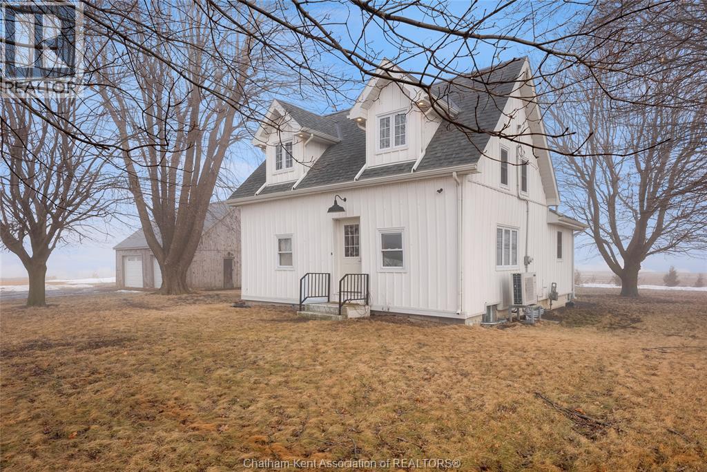 6927 Creek Line, Chatham-Kent, Ontario  N0P 1Z0 - Photo 3 - 26003517
