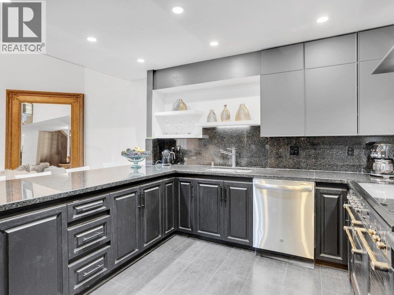 1306 33 Chesterfield Place, North Vancouver, British Columbia  V7M 3K4 - Photo 24 - R3091240