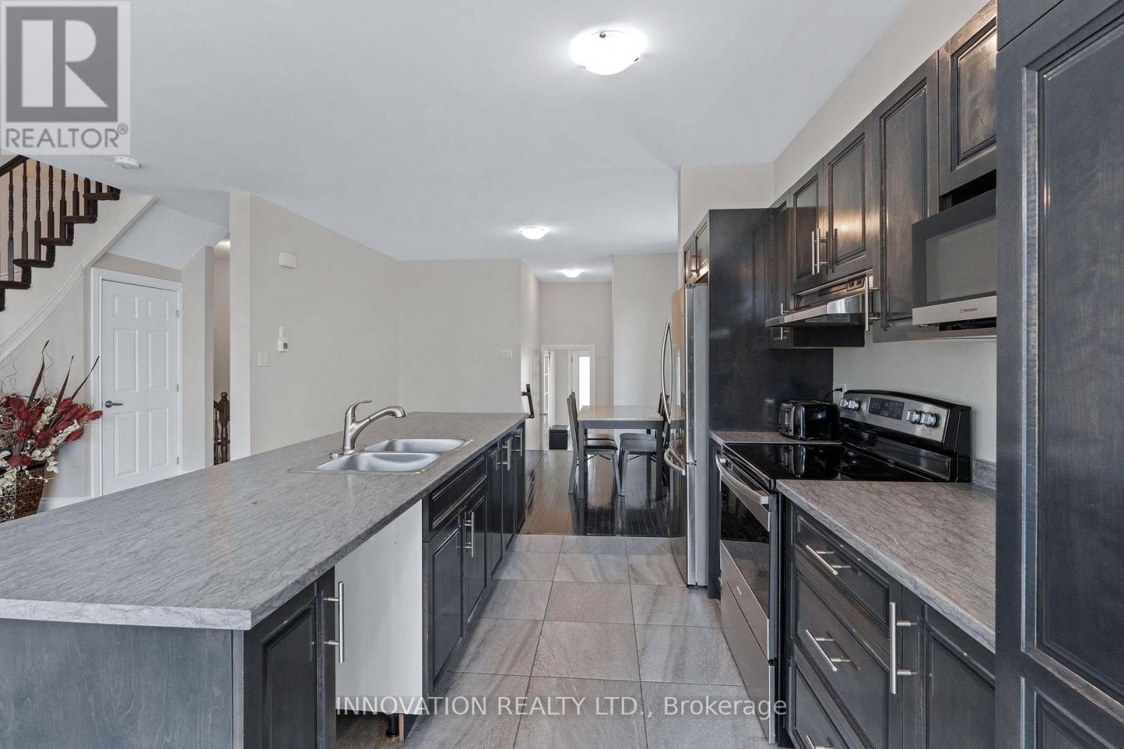 32 Peever Place, Carleton Place, Ontario  K7C 0K5 - Photo 10 - X12800102