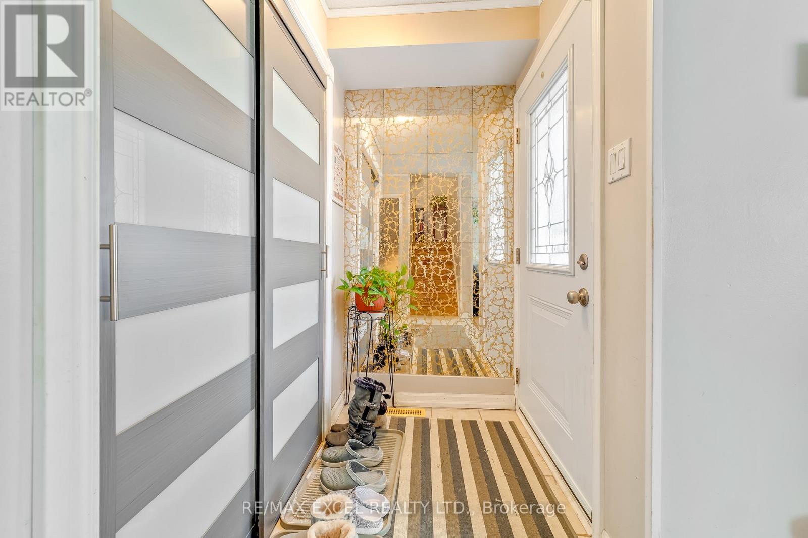 93 Bradstone Square, Toronto, Ontario  M1B 1W1 - Photo 8 - E12798382