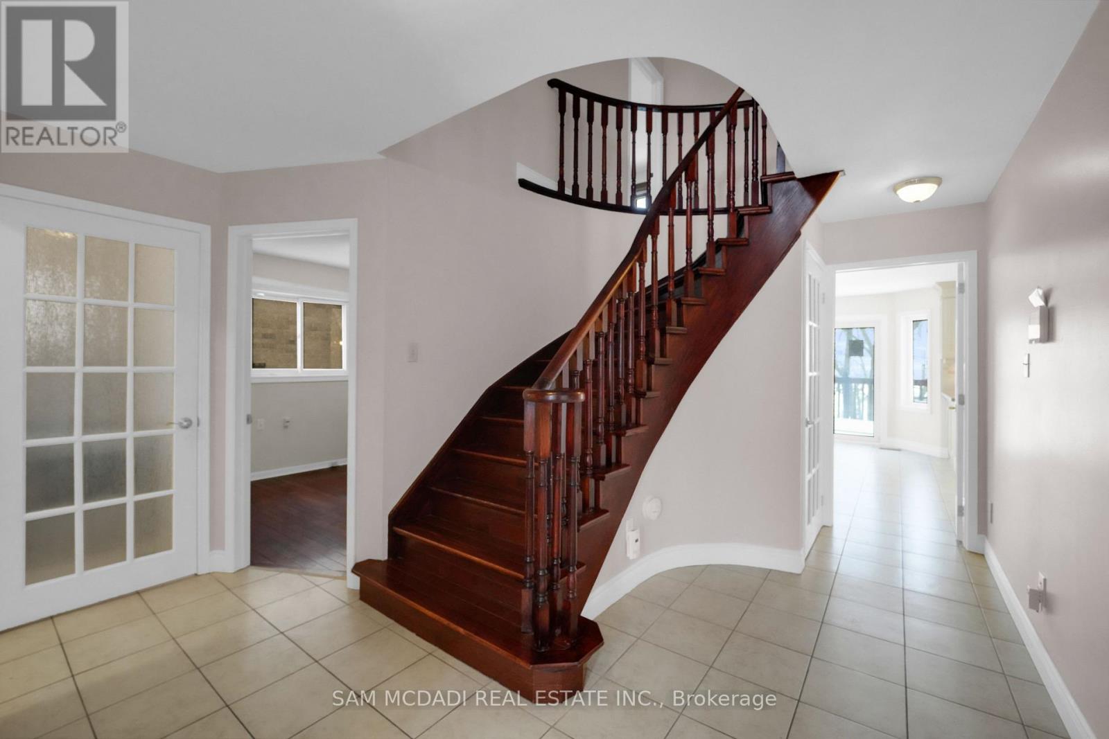 5275 Thornwood Drive, Mississauga (Hurontario), Ontario  L4Z 3J3 - Photo 9 - W12732362