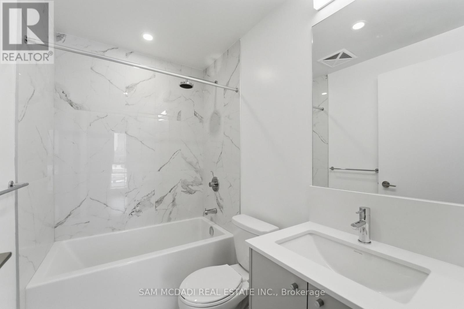 552 - 30 Dreamers Way, Toronto, Ontario  M5A 0Y7 - Photo 11 - C12800090