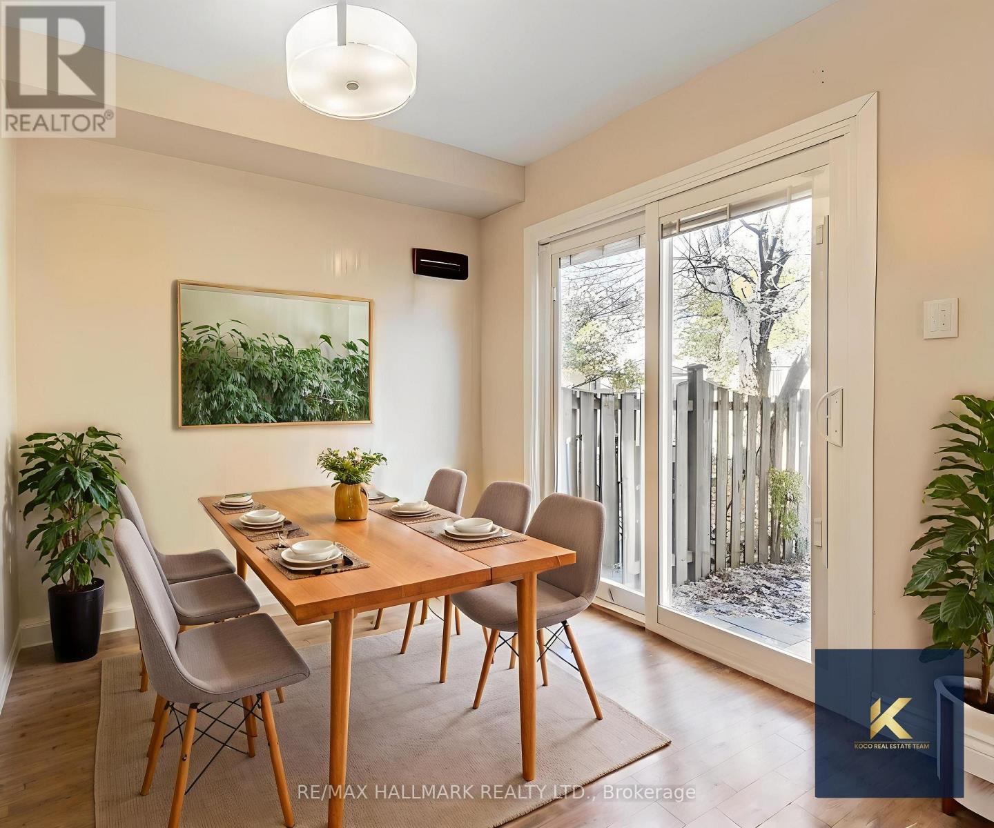 184 Observatory Lane, Richmond Hill, Ontario  L4C 8K7 - Photo 4 - N12800080