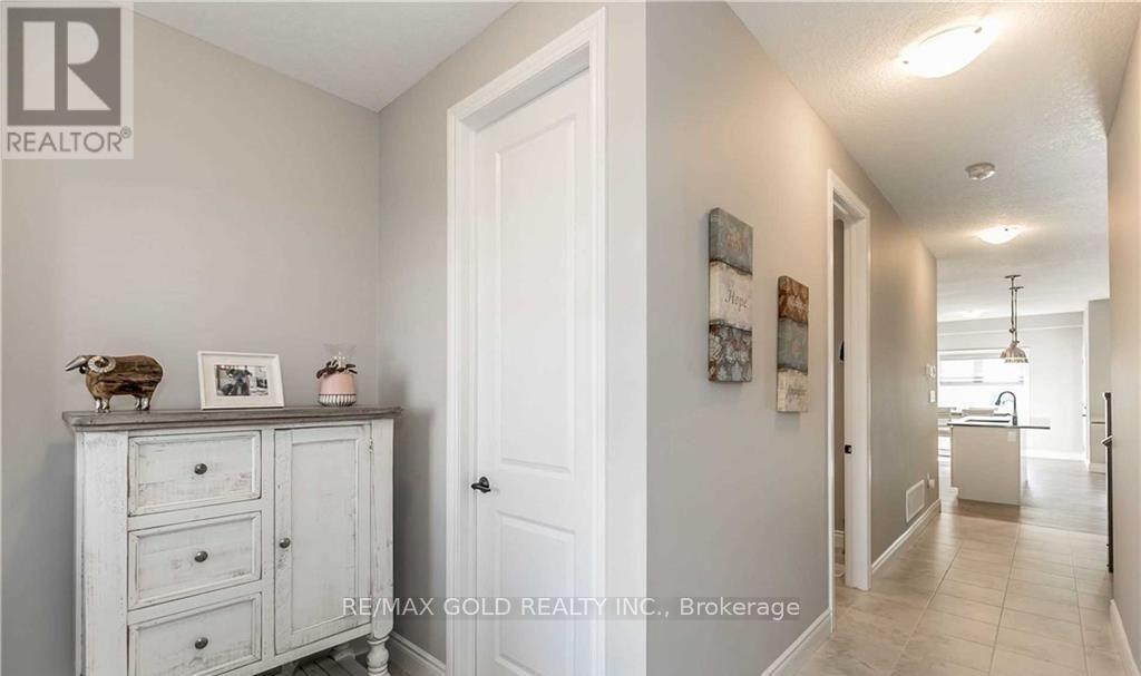 971 Wright Drive, Midland, Ontario  L4R 0E4 - Photo 4 - S12800116