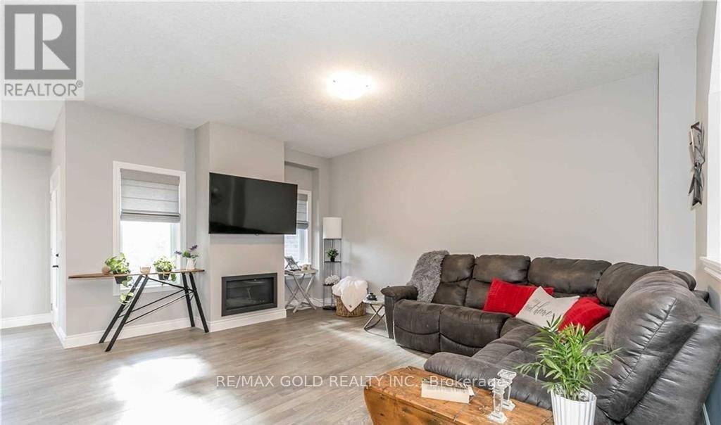 971 Wright Drive, Midland, Ontario  L4R 0E4 - Photo 9 - S12800116