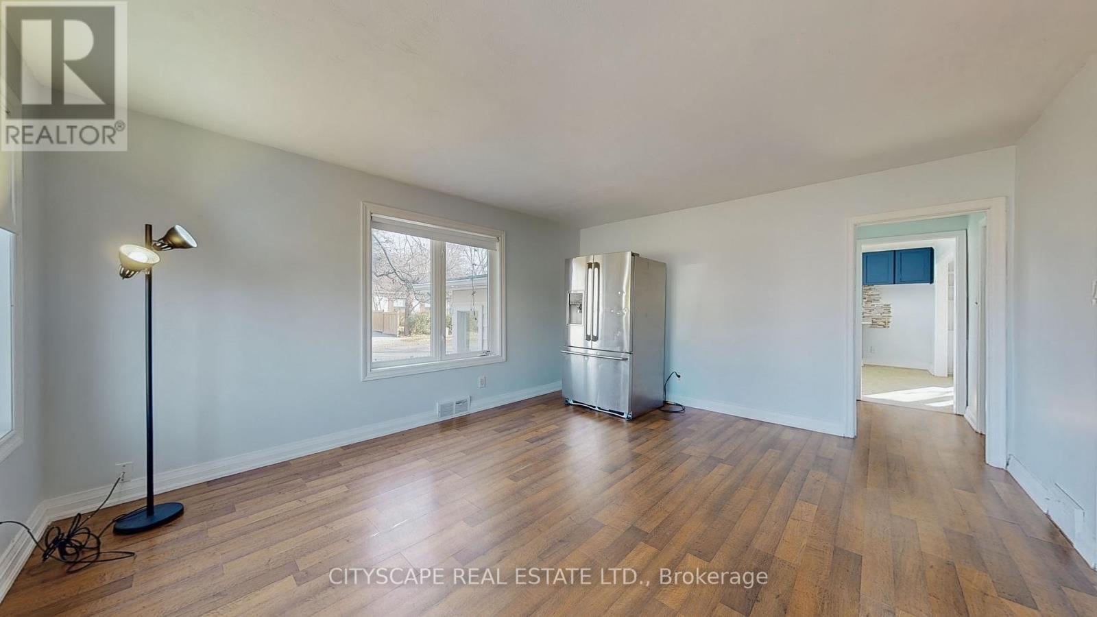 39 Woodward Avenue, Brampton, Ontario  L6V 1K2 - Photo 8 - W12800082