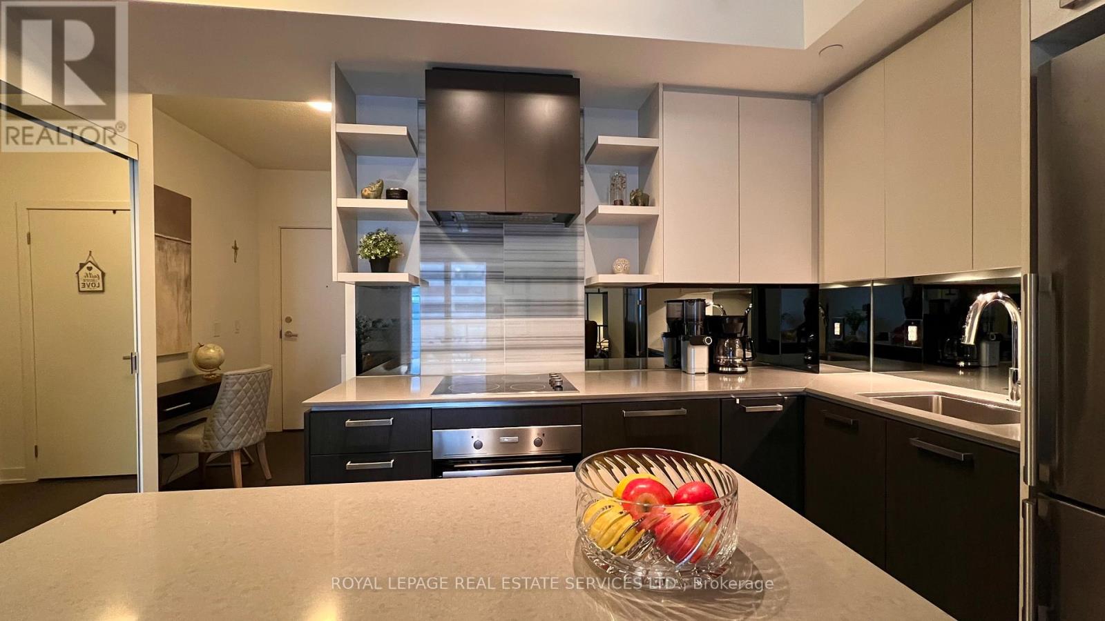 1116 - 1830 Bloor West Street W, Toronto, Ontario  M6P 0A2 - Photo 10 - W12800122