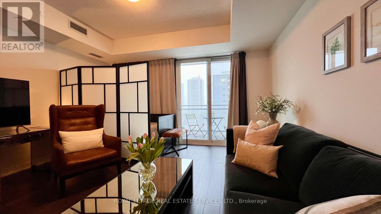 1116 - 1830 Bloor West Street W, Toronto, Ontario  M6P 0A2 - Photo 21 - W12800122