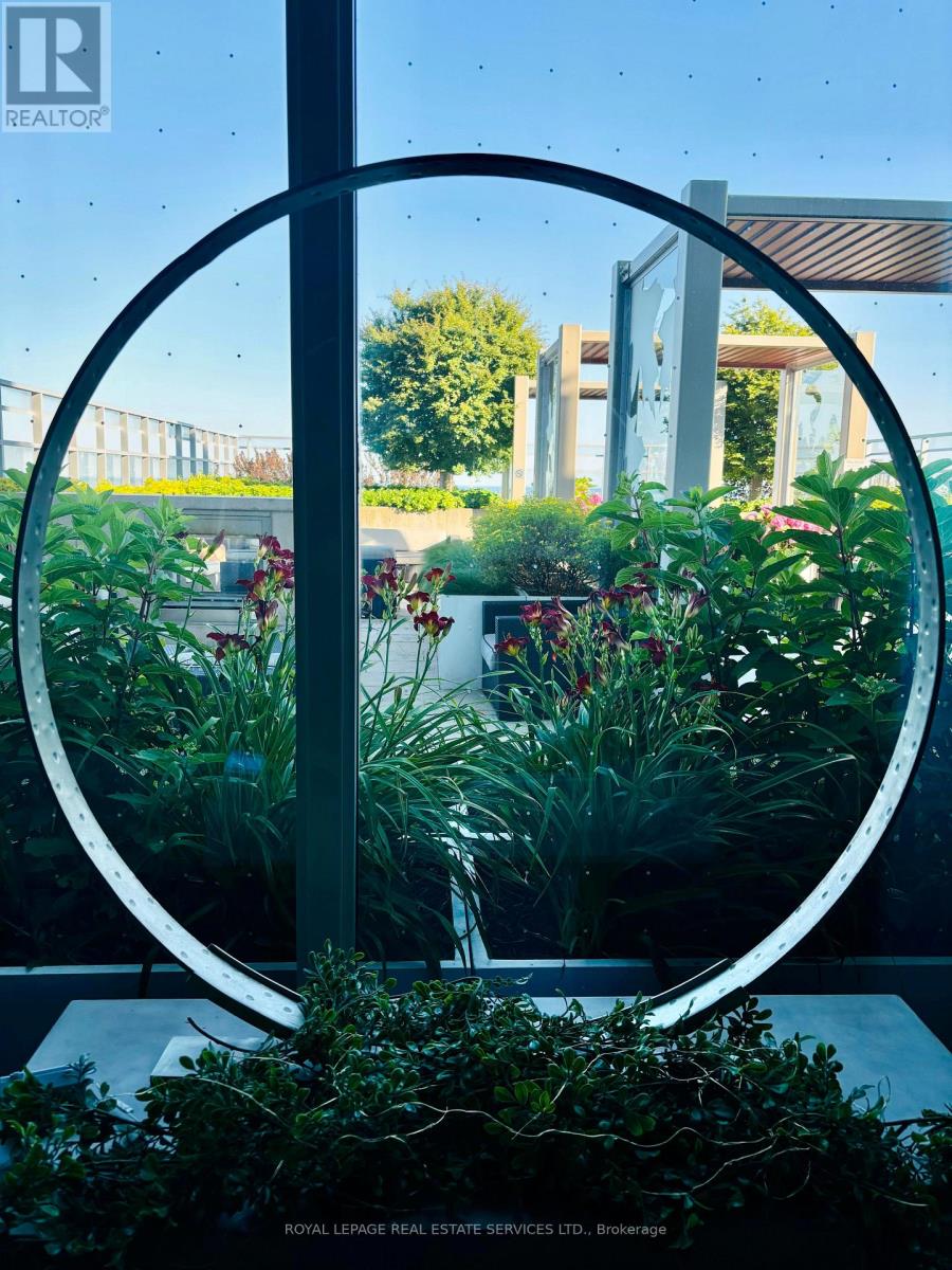 1116 - 1830 Bloor West Street W, Toronto, Ontario  M6P 0A2 - Photo 30 - W12800122