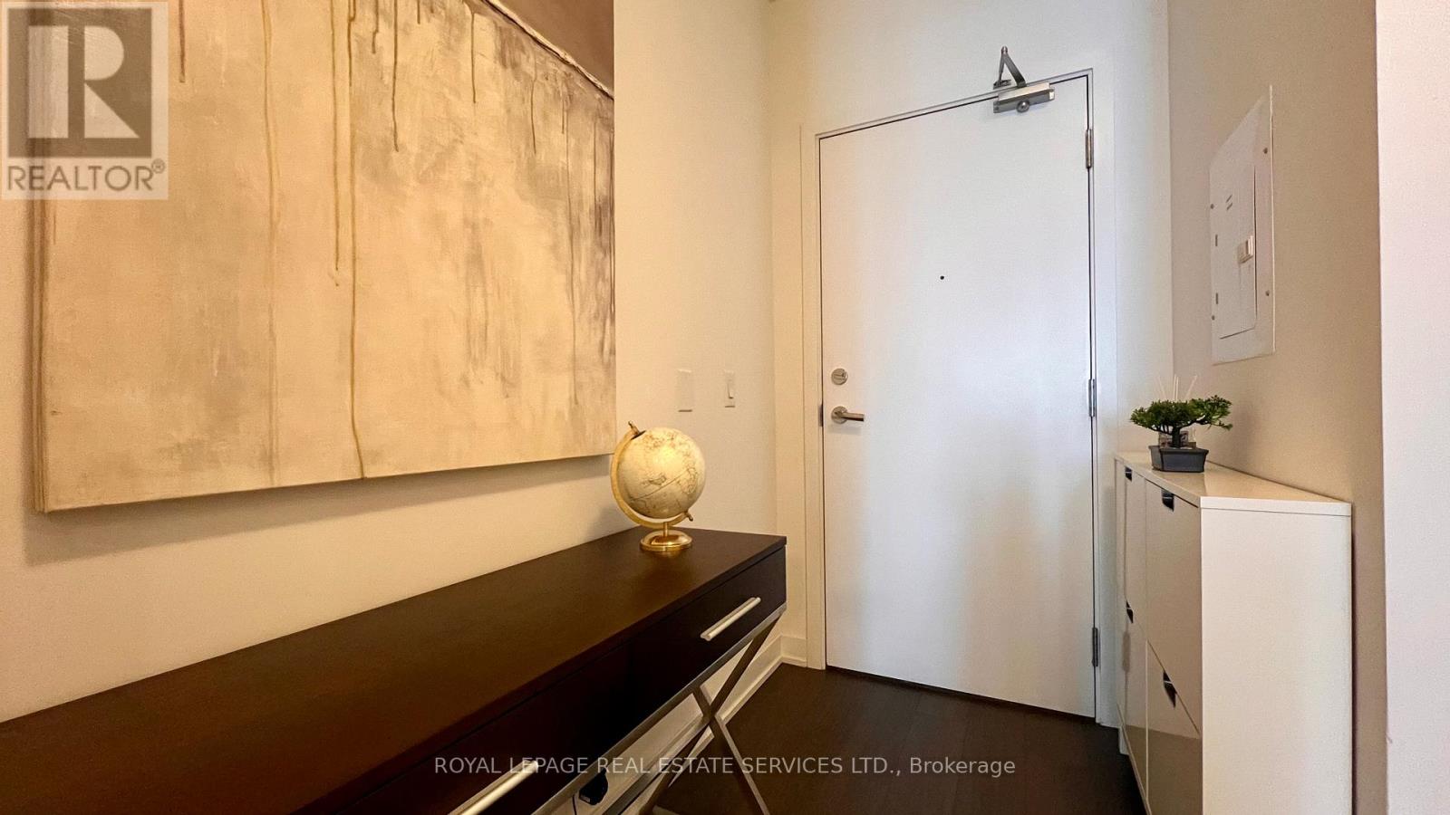 1116 - 1830 Bloor West Street W, Toronto, Ontario  M6P 0A2 - Photo 4 - W12800122