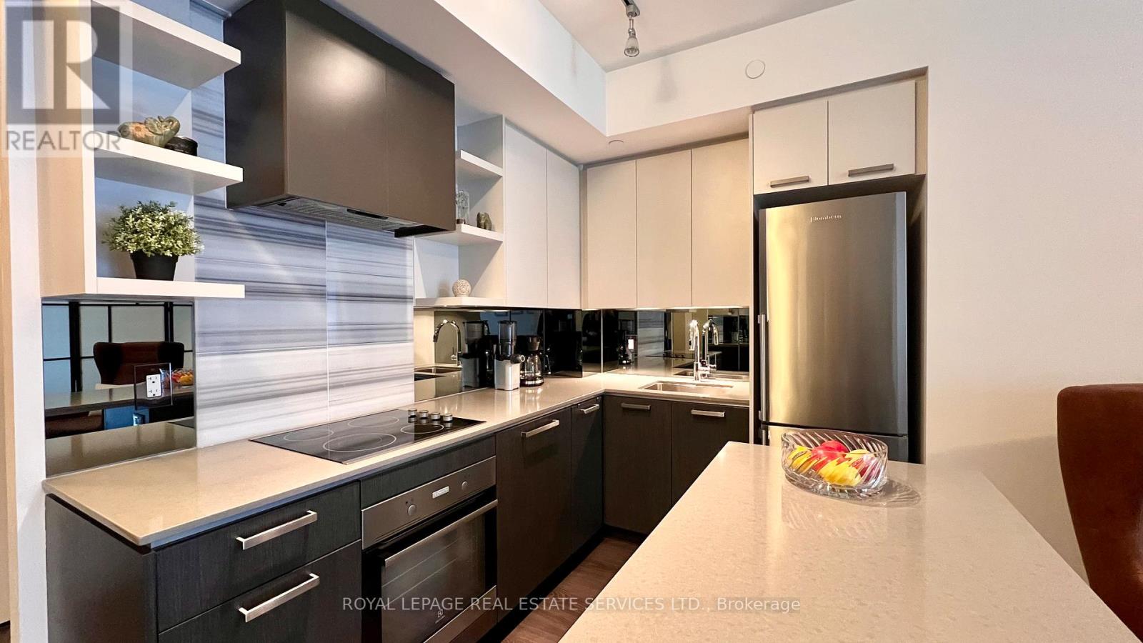 1116 - 1830 Bloor West Street W, Toronto, Ontario  M6P 0A2 - Photo 8 - W12800122