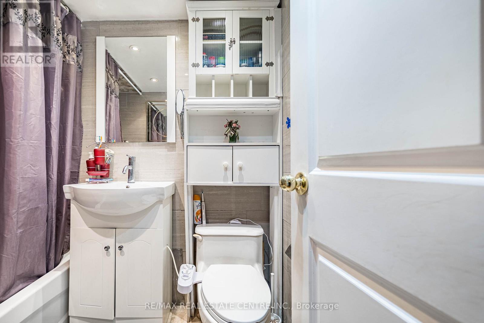 509 - 200 Lotherton Pathway Pathway, Toronto, Ontario  M6B 2G8 - Photo 38 - W12800124