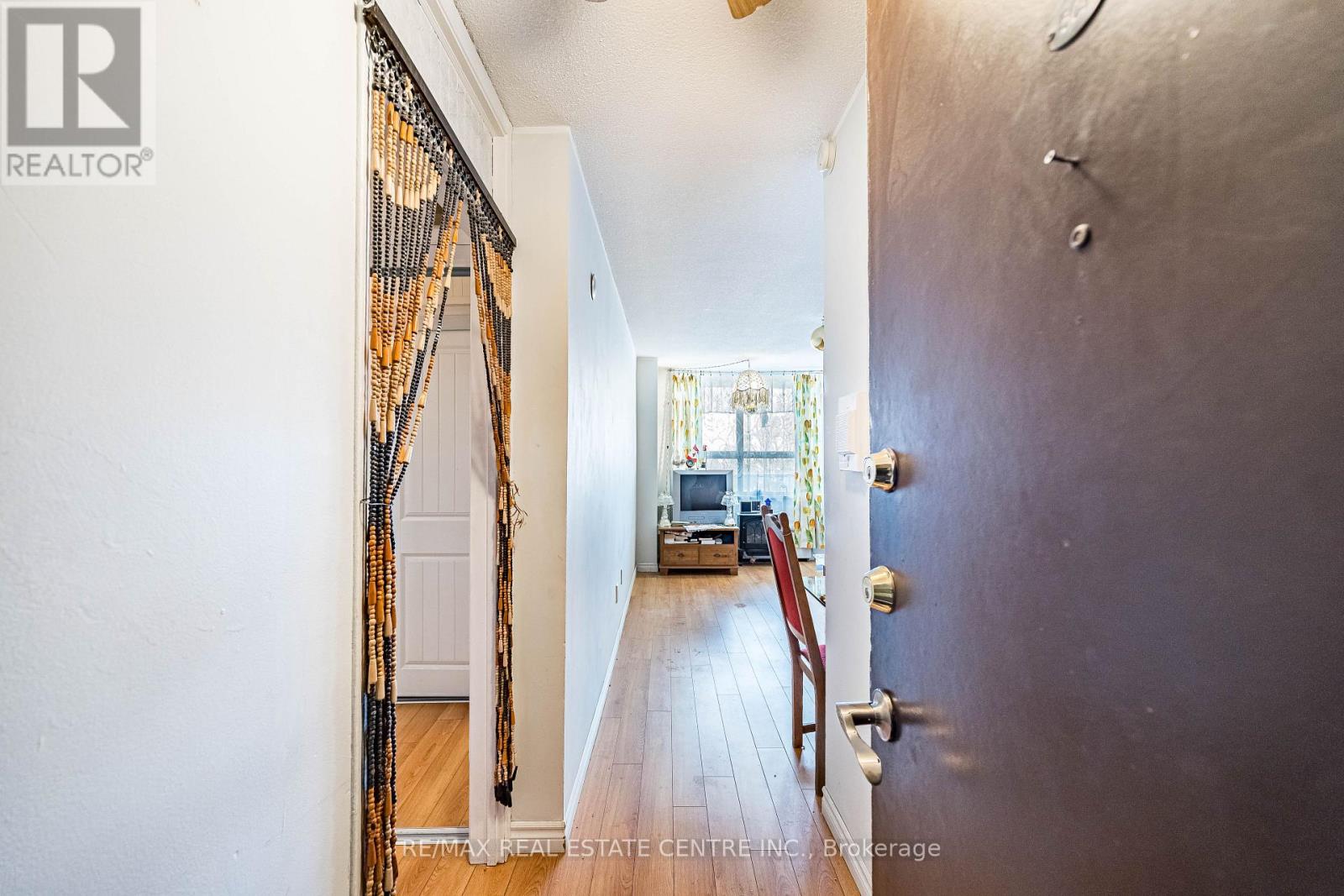 509 - 200 Lotherton Pathway Pathway, Toronto, Ontario  M6B 2G8 - Photo 9 - W12800124