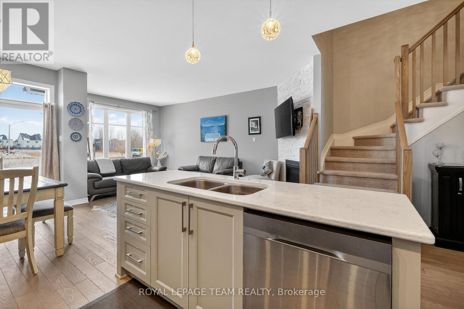 829 Miikana Road, Ottawa, Ontario  K1X 0G5 - Photo 11 - X12797920