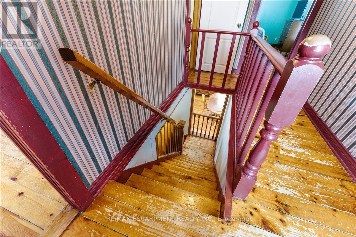 519 Alder Street W, Haldimand, Ontario  N1A 1S2 - Photo 18 - X12800068